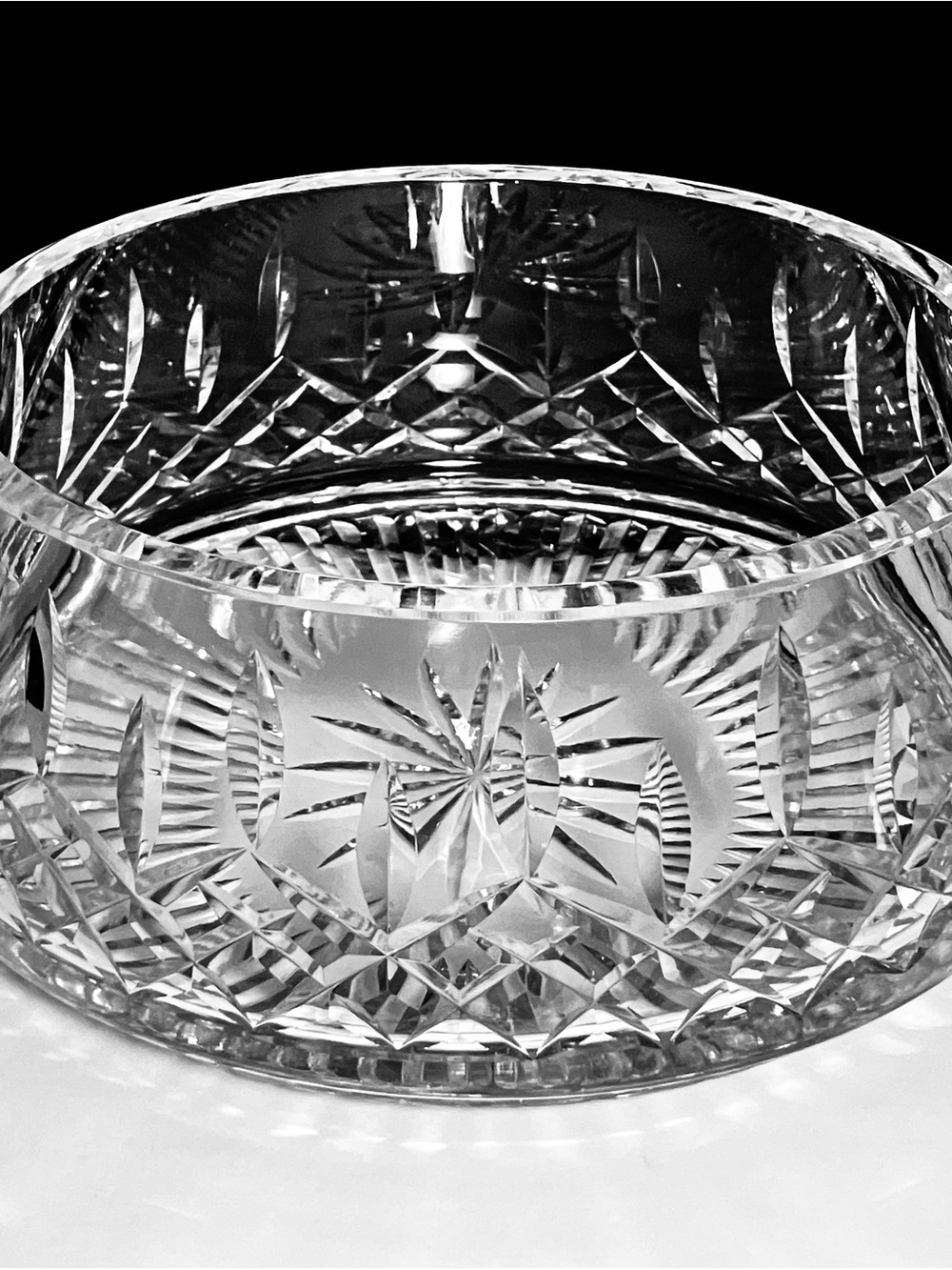 WATERFORD 10 Inch LISMORE CENTERPIECE BOWL / Signed JIM O’LEARY / Some Scratches